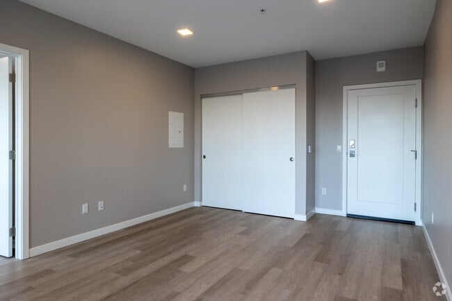 1BR, 1BA - 600SF - Dining Room