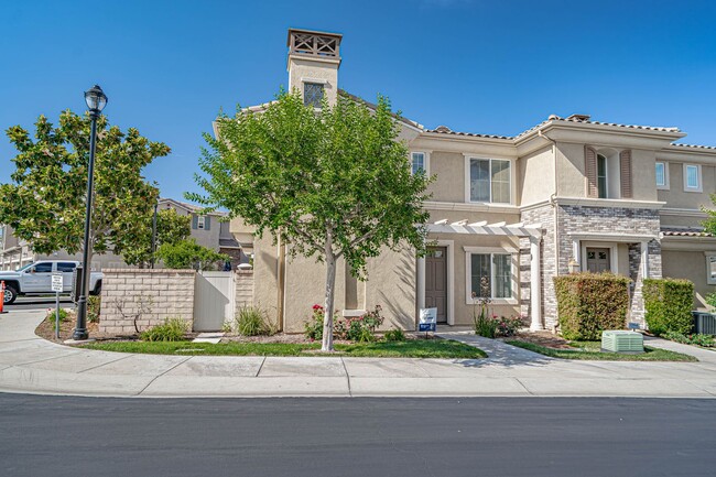 West Creek 3 Bedroom Townhome for Rent in ... - West Creek 3 Bedroom Townhome for Rent in ...