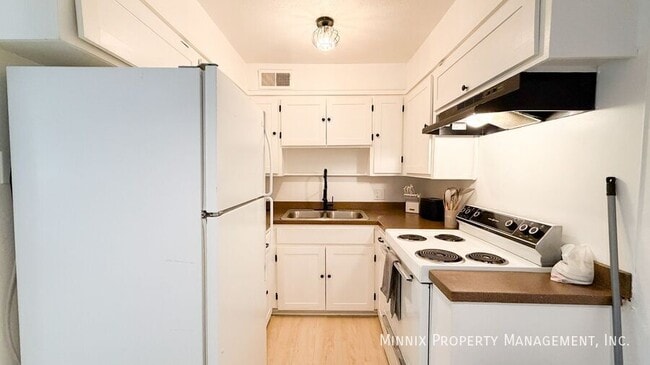 Photo - 5005 Avenue W Unidad 3