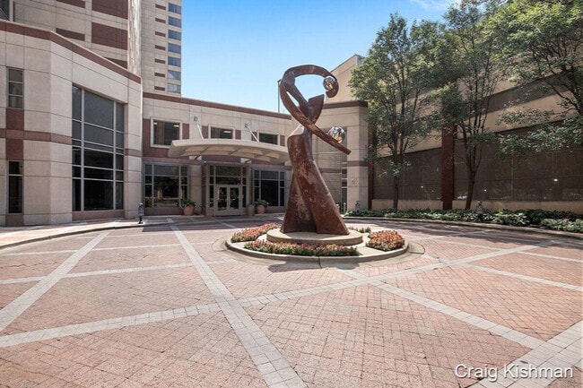 Photo - 152 Campau Cir NW