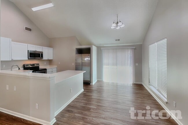 Photo - 3365 Prescott Pl NW