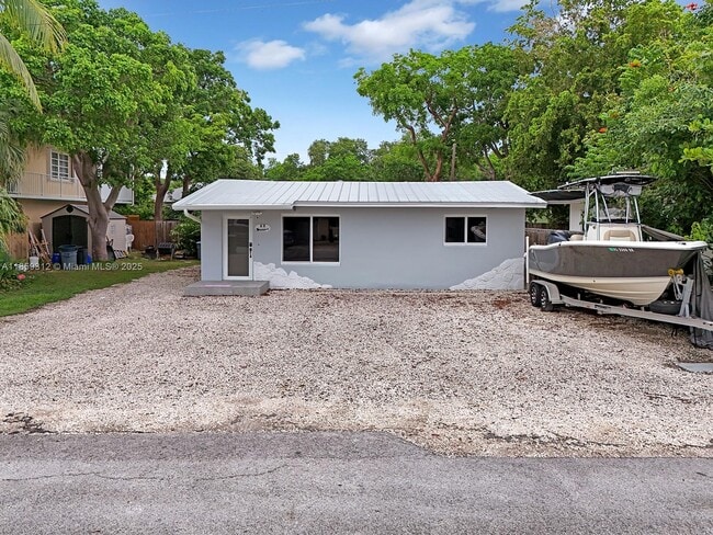 Photo - 42 Bonefish Ave
