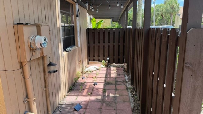 Photo - 1114 NW 79th Dr