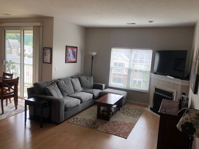 Living area - 908 Stockton Rdg Unit # 908