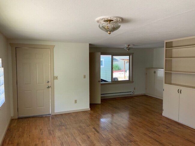 Photo - Jefferson St Duplex