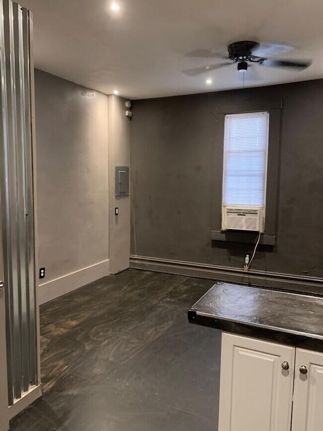 Photo - 221 W 7th Ave Unit Apartment D