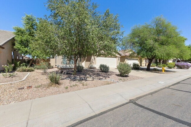 Photo - Spacious 2 Story 4 Bedroom 2.5 Bath Home L...