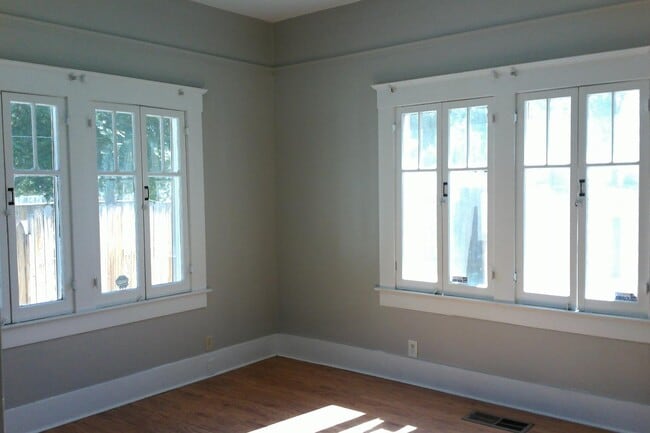 Photo - 1284 N Ferger Ave