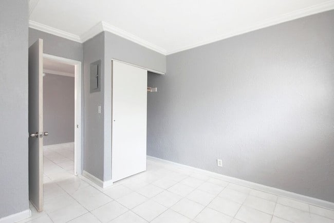 Photo - 612 NW 1st Ave