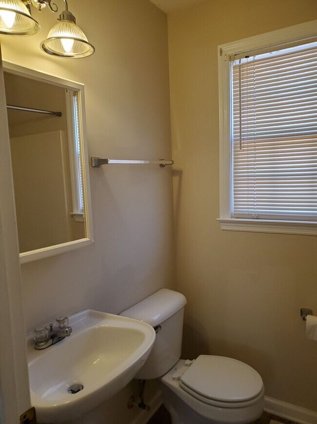 Photo - 1511 Converse Ave