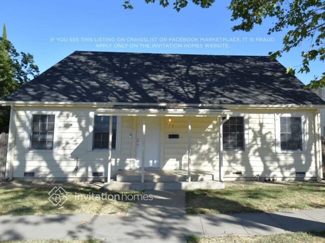 Building Photo - 135 N 5th St Rental