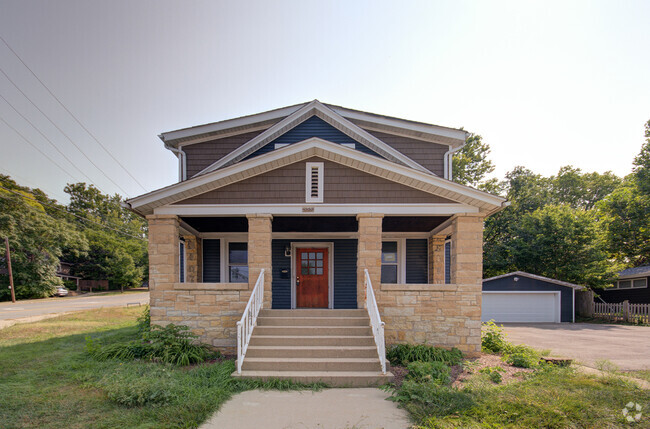 Building Photo - 1302 S State St Rental