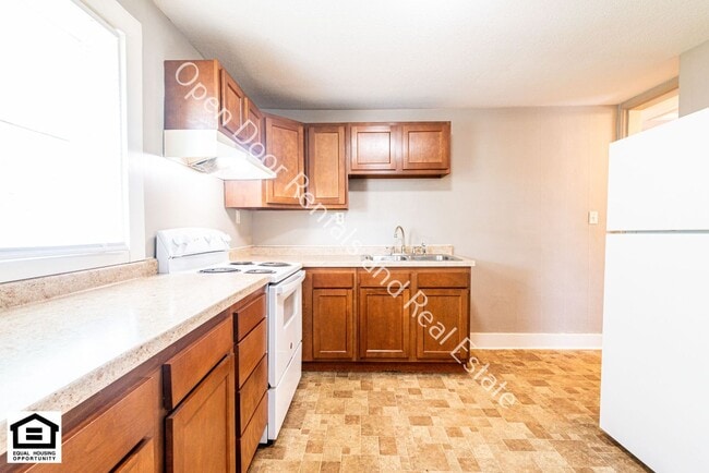 Photo - 1905 Hillside Ave Unit 1905 Hillside Ave Apt 3