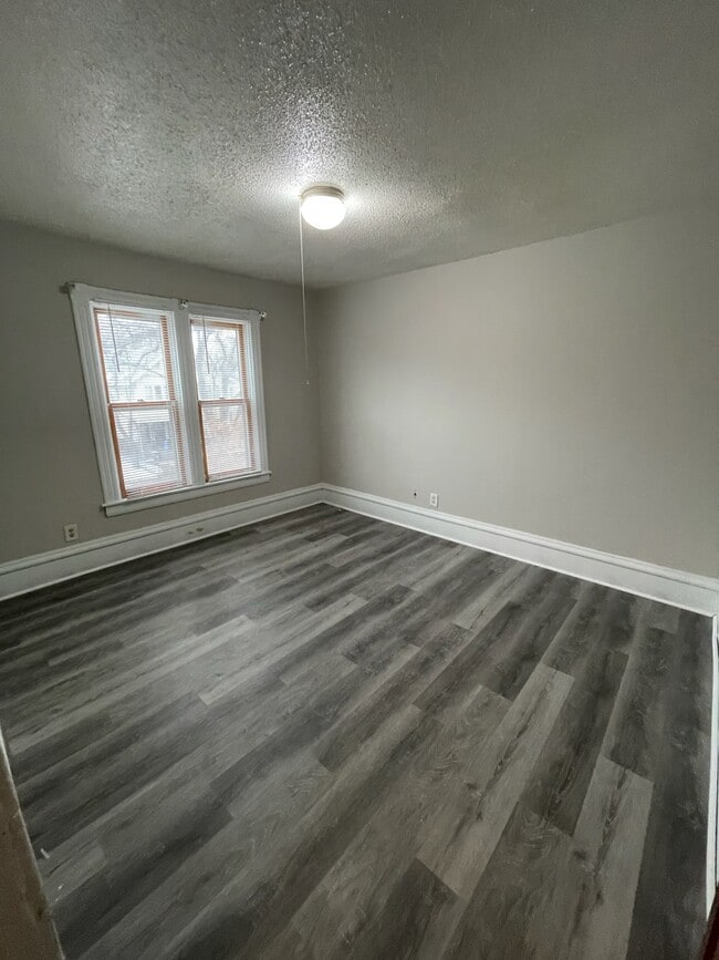 Photo - 2923 N Girard Ave