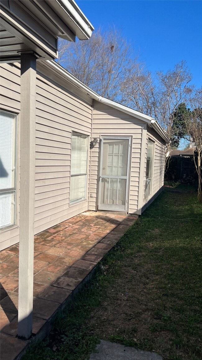 Photo - 13138 Newbrook Dr