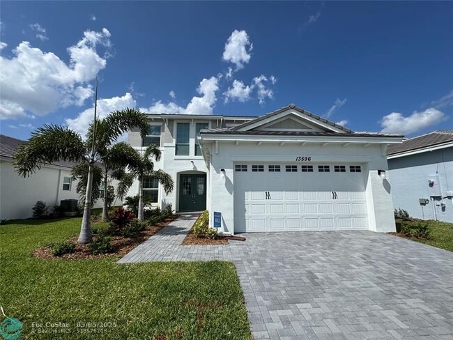 Photo - 13596 Spruce Pne Dr Casa