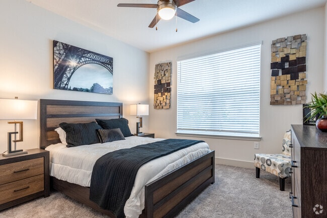 2BR, 2BA, - 1252SF
