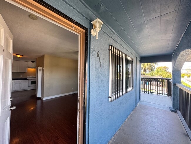 Photo - 611 Sheridan St Unit A,  A