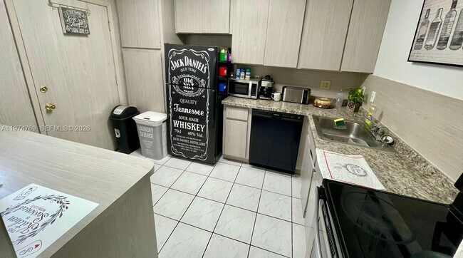 Photo - 3660 NE 166th St Unit 212