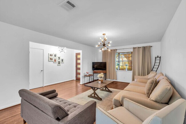 Photo - 5604 Flack St Unidad SI ID1514795P