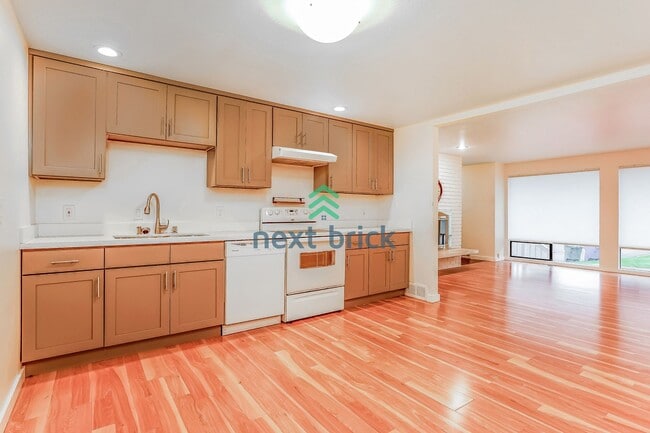 Photo - Stunning cul-de-sac residence near Odle Middle School and Bellevue Aquatic Center!