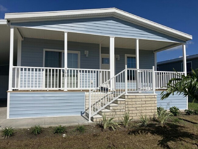 Building Photo - 3617 Campari Dr