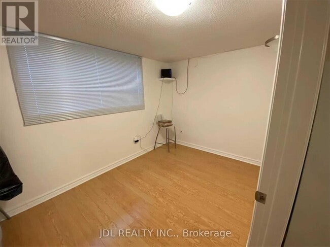 Photo - 857 Westlock Rd