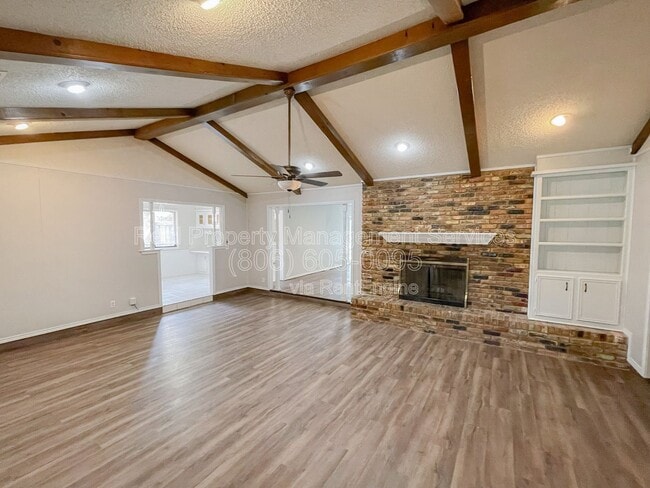 Photo - 4424 76th St