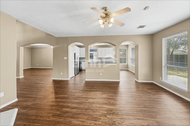 26004 Castle Meadow Ln