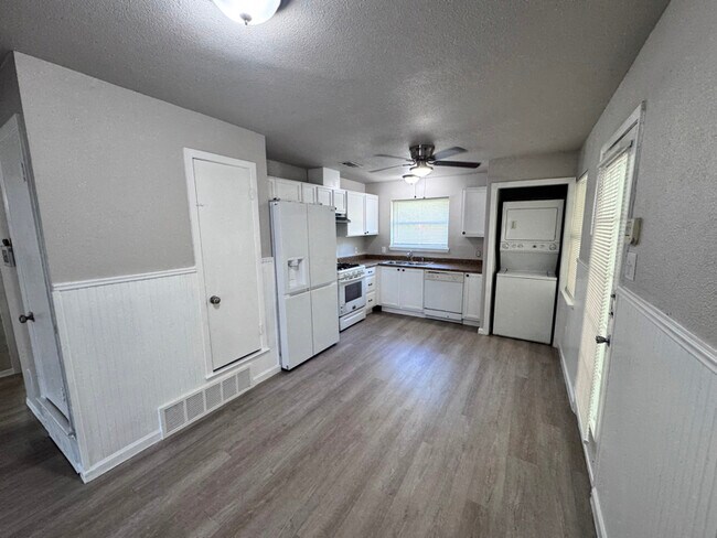 Photo - 1222 SW 5th St