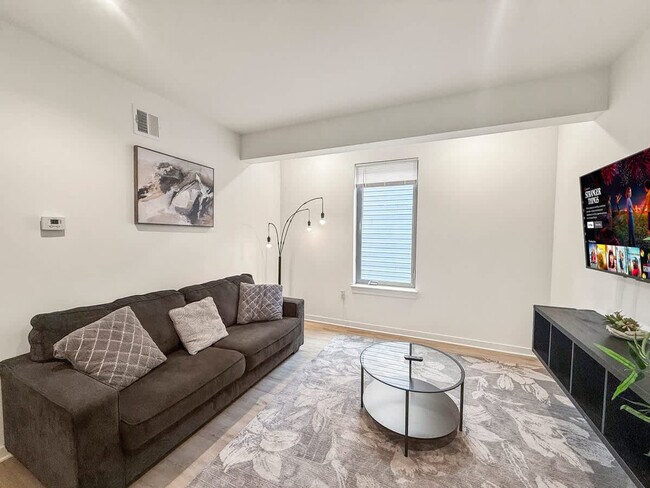 Photo - 1427 Germantown Ave Unidad ID1231698P