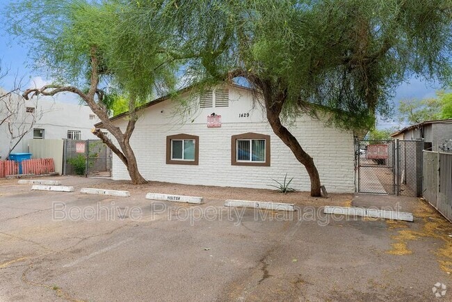 Building Photo - 1429 E Fillmore St Rental