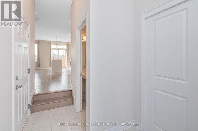Photo - 529 Enclave Ln