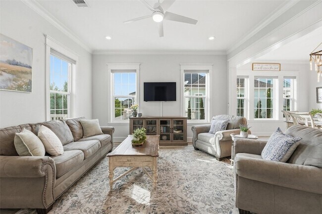 Photo - 10 Mariner Pass