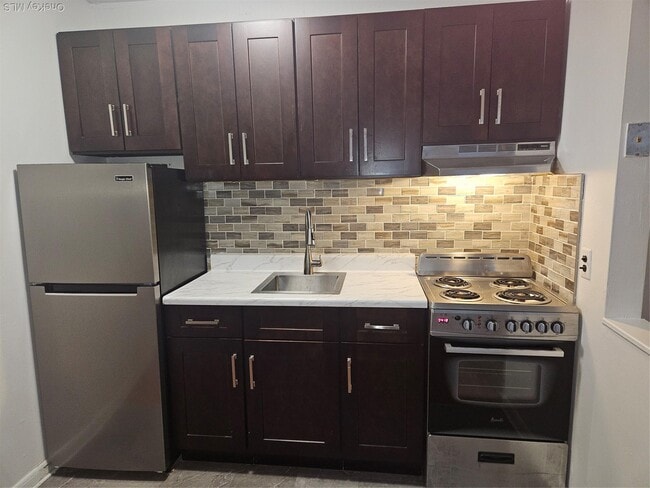 Photo - 108-110 Orinoco Dr Unit 1c