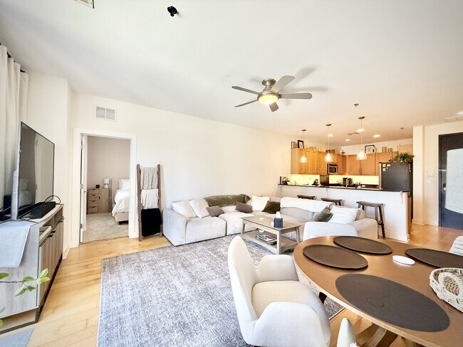 Photo - 444 N Central Ave