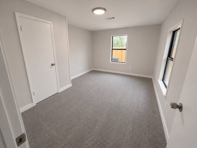 Photo - 2303 N Cleveland St