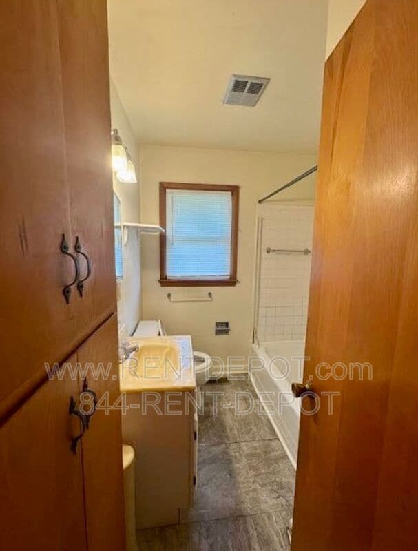 Photo - 2719 Vogel Rd