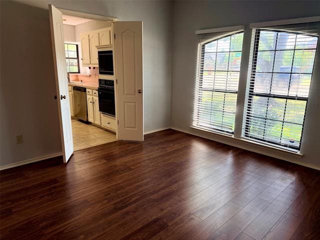 Photo - 1712 Colonial Ct