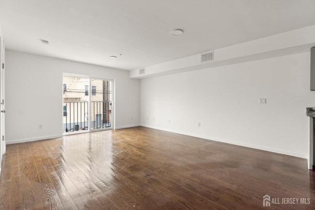 Photo - 496 S 18th St Unit 2