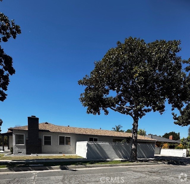 Building Photo - 801 W Wilshire Ave Rental