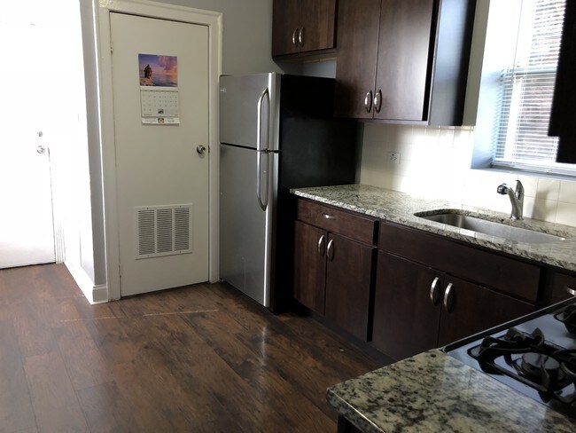 Photo - 4876 W Armitage Ave Unit 2R