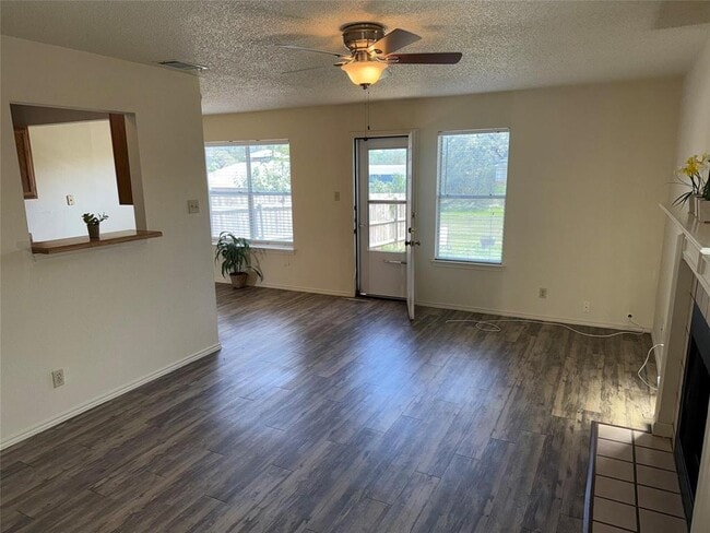 Photo - 6109 Parkwood Dr