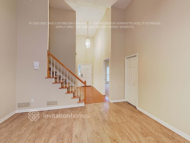 Photo - 1270 Bullock Pl SW