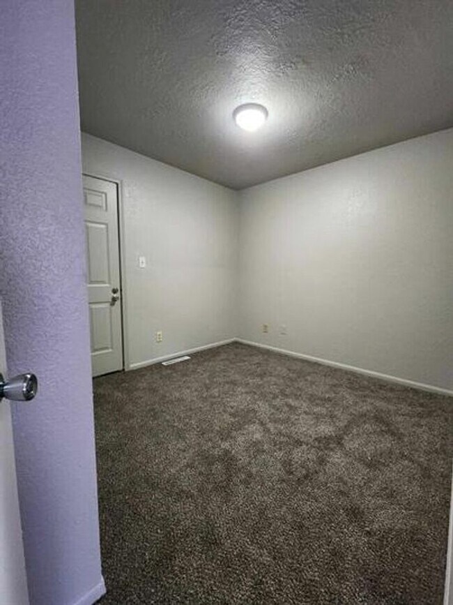 2 bedroom Apartment For Rent House Rental in Sedalia, MO