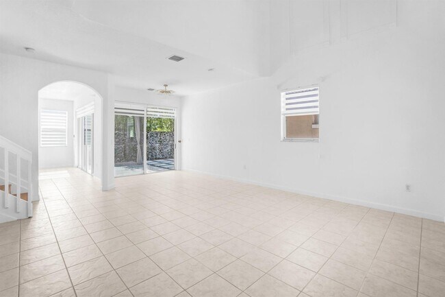 Photo - 9002 SW 214 LN