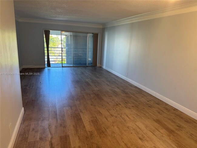 Photo - 3571 Inverrary Dr Unit 403