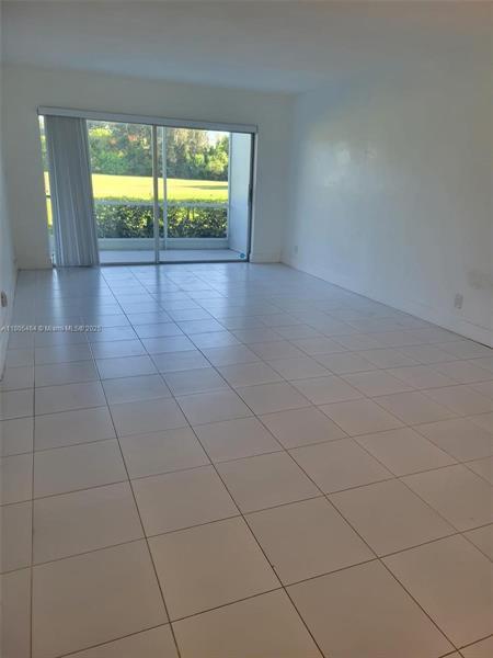 Photo - 3100 N Palm Aire Dr Unidad 104