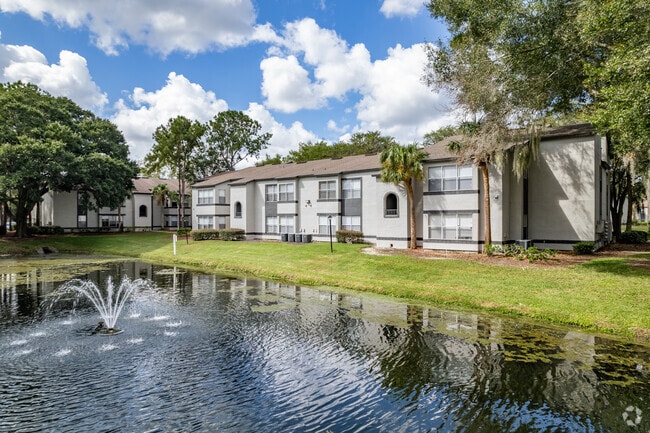518 Lake Bridge Ln Apopka, FL 32703-3433