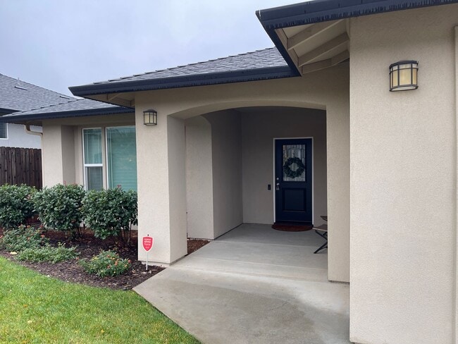 Photo - Chico 3 bed 2 bath luxury Belvedere neighborhood, 1800 sqft living space